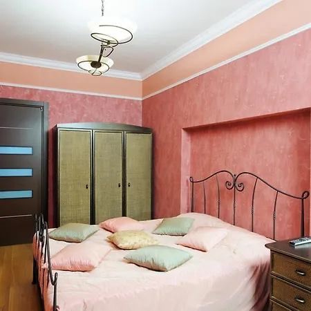 Vip-kvartira Gorodskoy Val 10 * Minsk